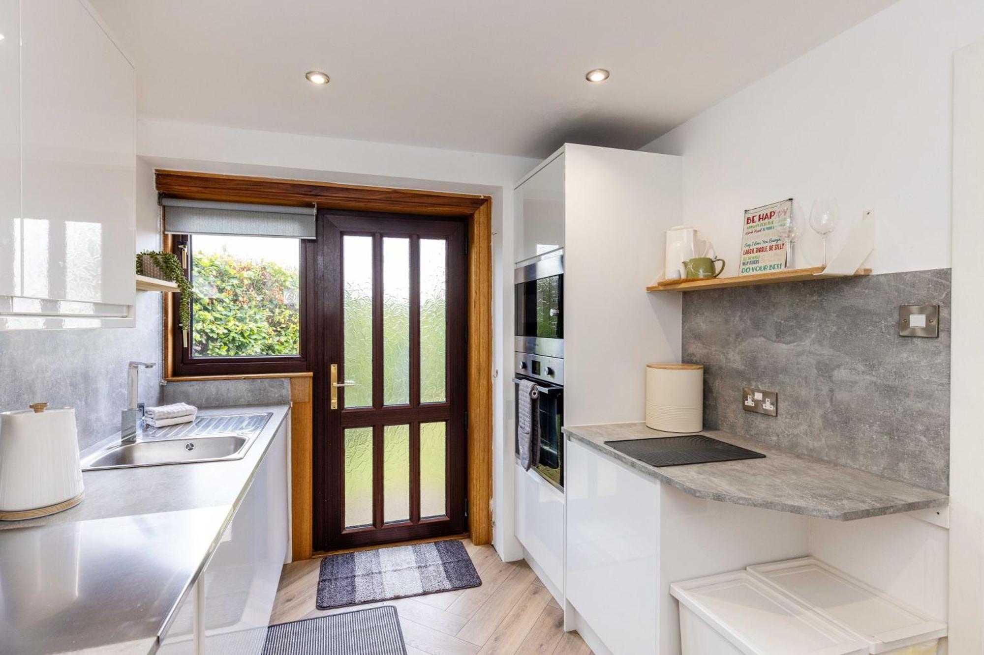 Family Home Inverkeithing Ideal For Edinburgh, Dunfermline & St Andrews 3 Bedrooms Exterior foto