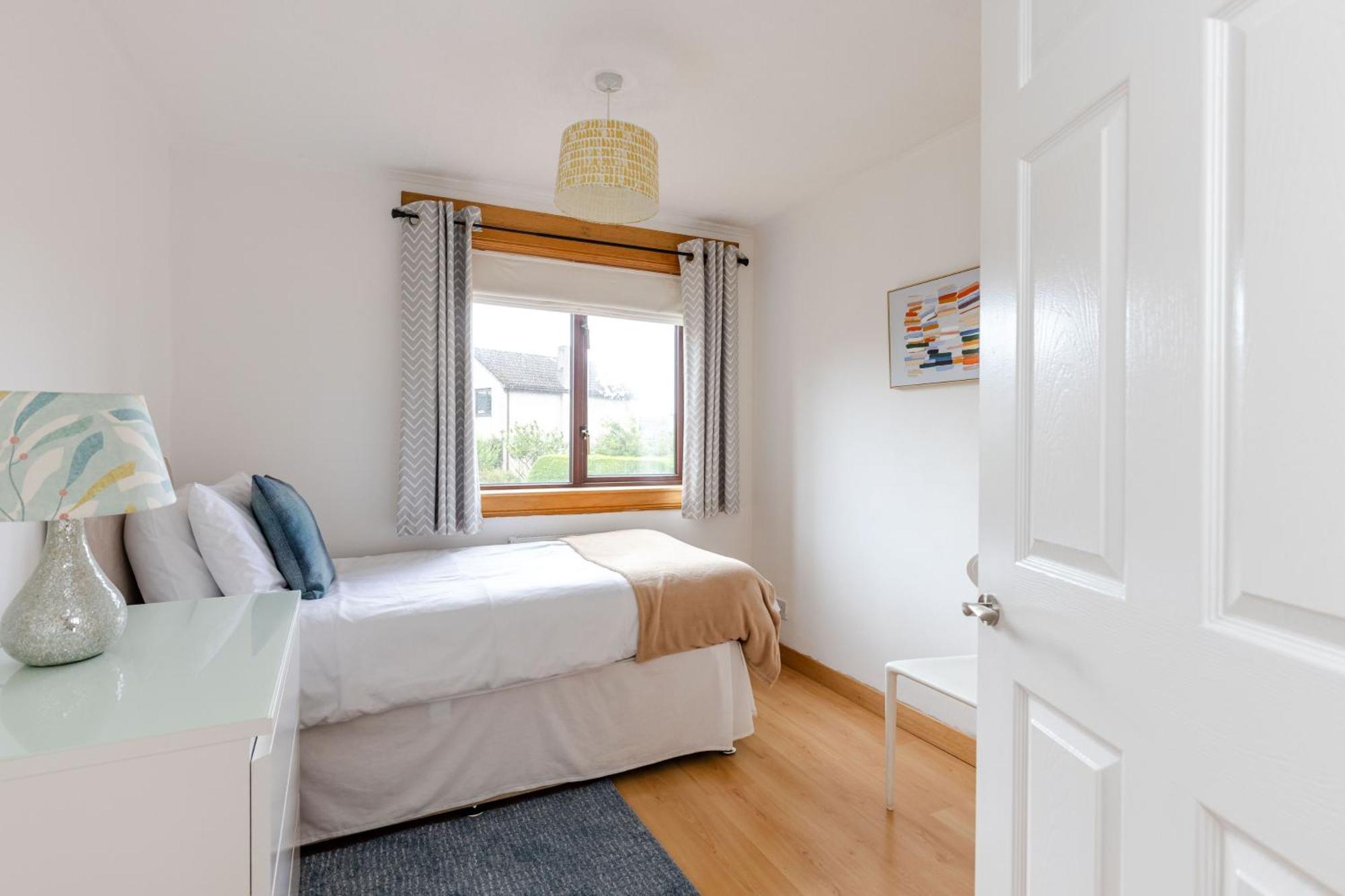 Family Home Inverkeithing Ideal For Edinburgh, Dunfermline & St Andrews 3 Bedrooms Exterior foto